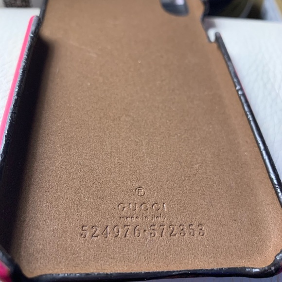 Authentic Pink Gucci Moon & Stars Leather iPhone X Case - Picture 4 of 9